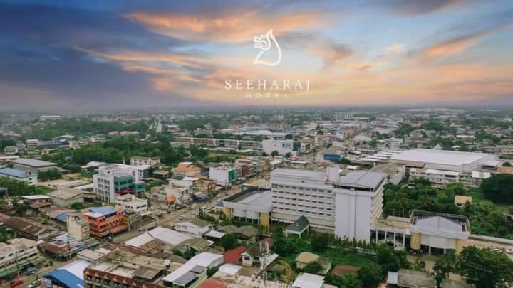 Seeharaj Hotel Uttaradit Esterno foto